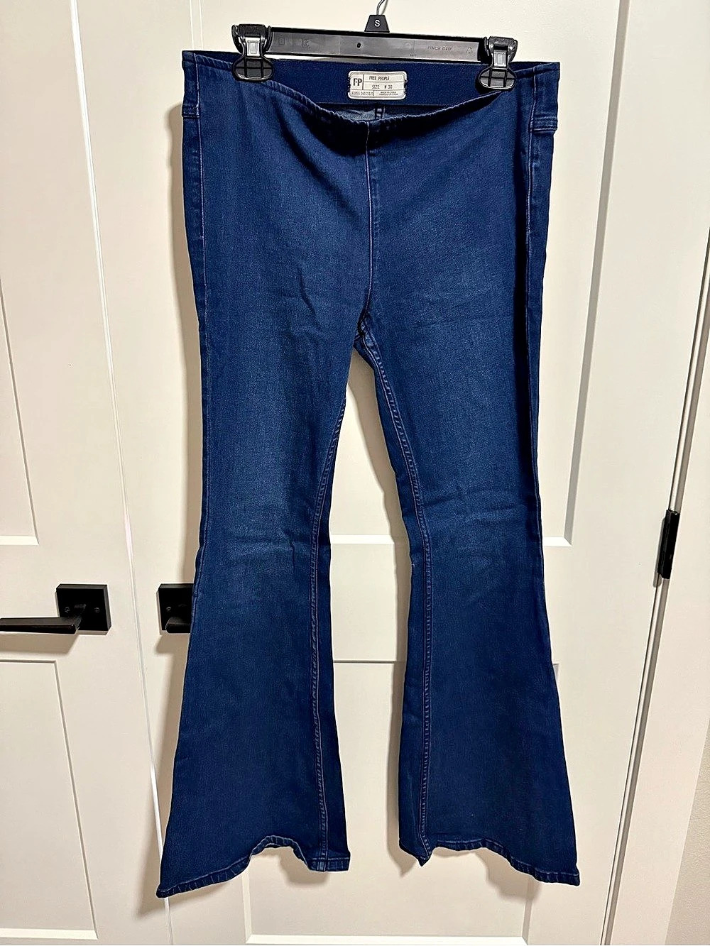 Free People Penny Pull-On Flare Jeans Waist 30 Blue